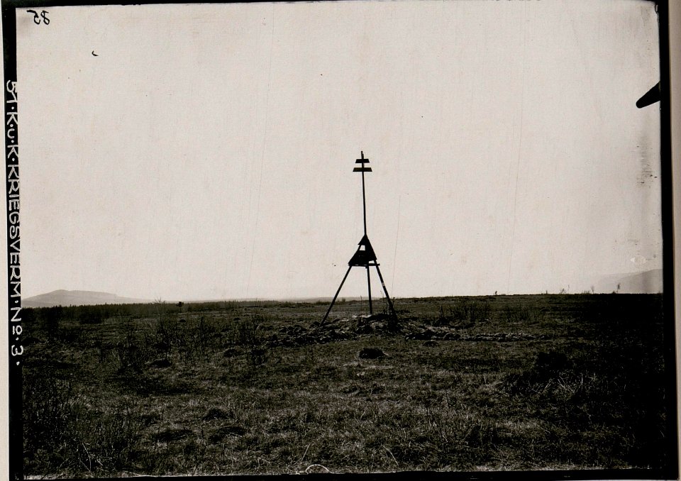 Trigonometerpyramide 545 südlich Kalusz. (BildID 15734879)