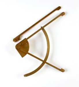Triogonometer av förgylld mässing - Skoklosters slott - 92878