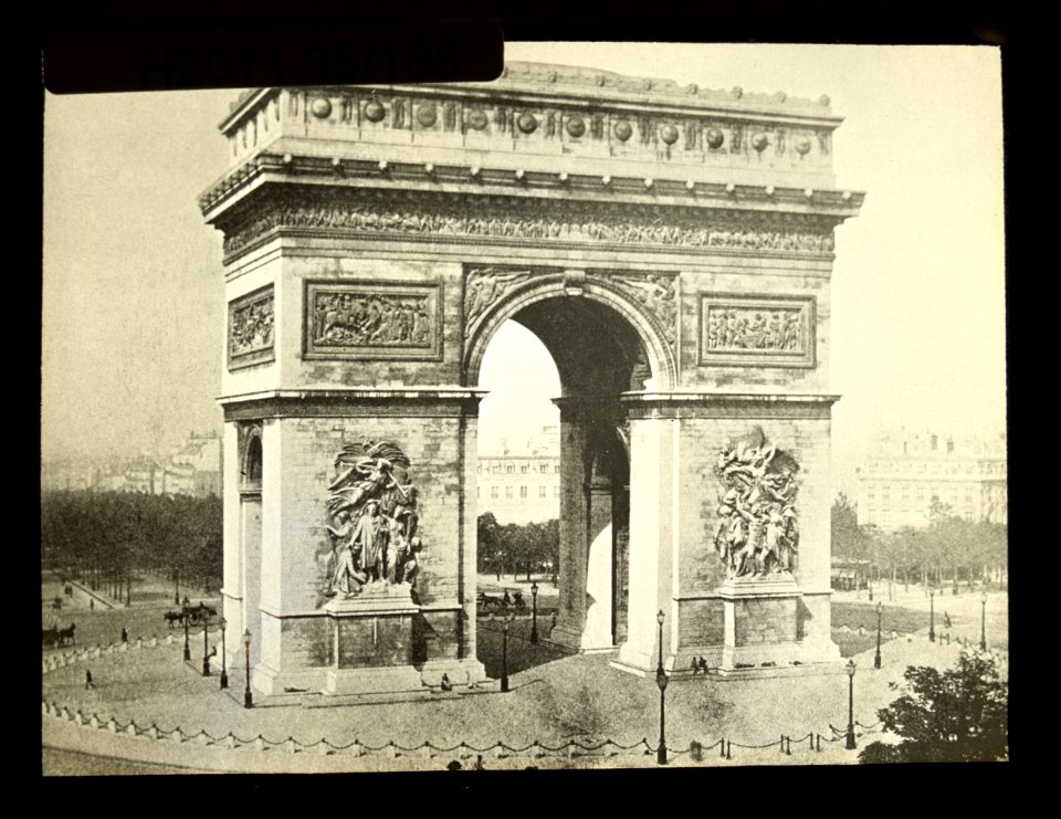 Triumphal arches, France and California - Arc de Triomphe 1