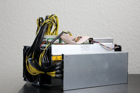 Hardware mines crypto