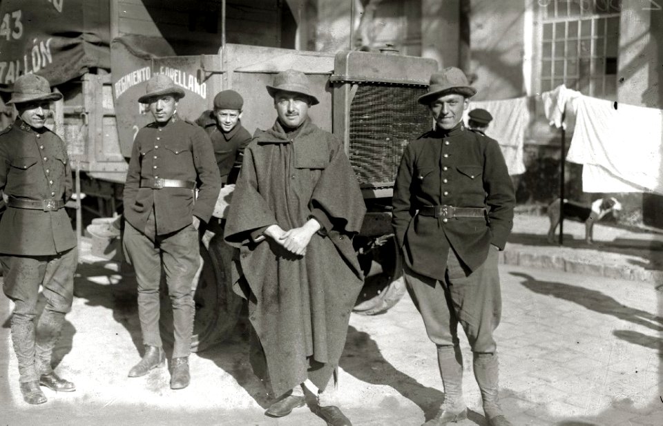 Tropas en la guerra de África (34 de 37) - Fondo Car-Kutxa Fototeka