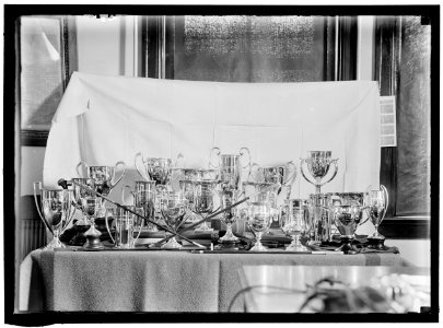 TROPHIES LOC hec.02532