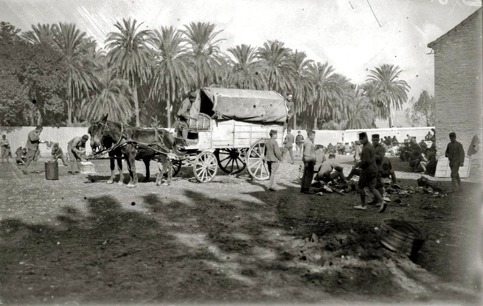 Tropas en la guerra de África (4 de 37) - Fondo Car-Kutxa Fototeka
