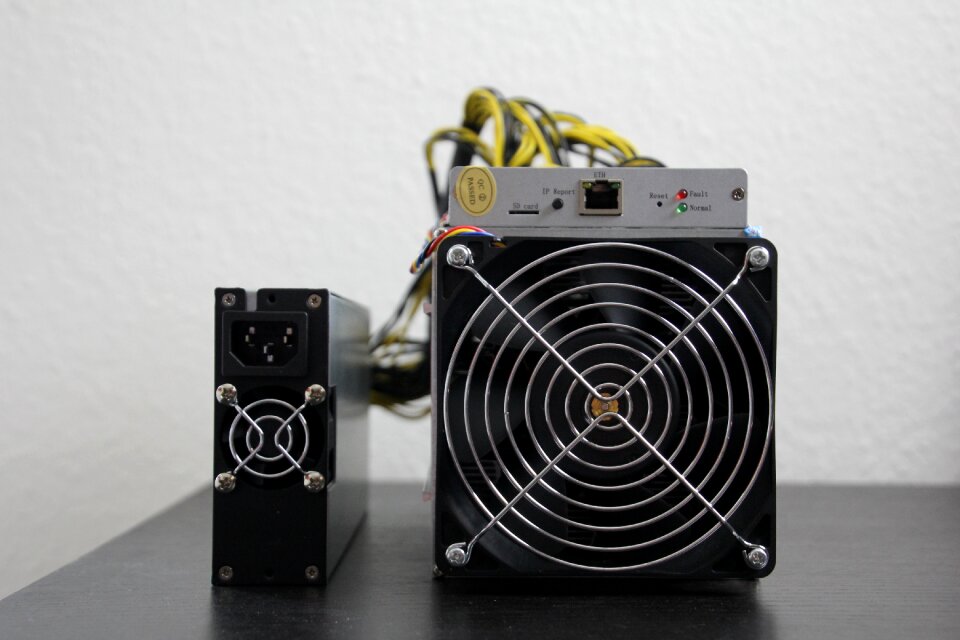 Hardware mines crypto
