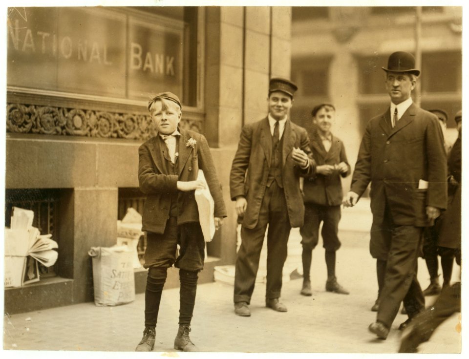 Truant newsboy, Broadway and Locust Sts. 11 A.M. LOC nclc.03526