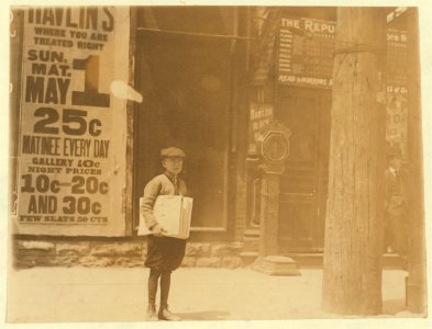 Truants like these may be found most any day between 11& 12 A.M. Jefferson St. Near Washington. May 5, 1910. LOC nclc.03462
