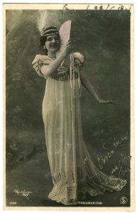 TROUHANOVA Natacha SIP. 1309. Photo Reutlinger