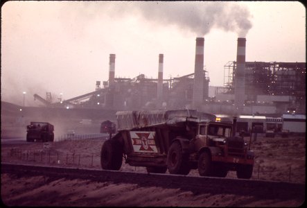 Trucks Haul Coal From the Navajo Mine to the Four Corners Generating Plant (4266496528)