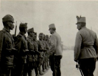 Truppeninspizierung. Aufgenommen anlässlich einer Inspizierungsreise nach Skutari am 23. Februar 1916. (BildID 15532675)