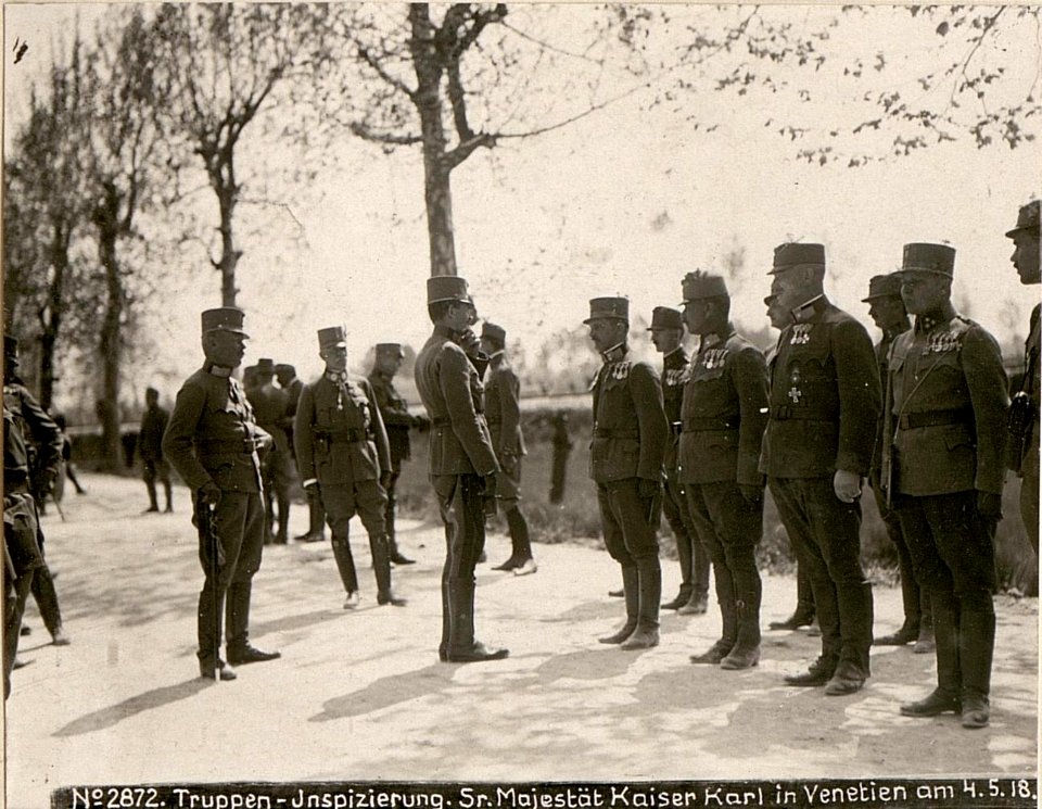 Truppen-Inspizierung.Sr.Majestät Kaiser Karl in Venetien am 4.5.18. (BildID 15617739)