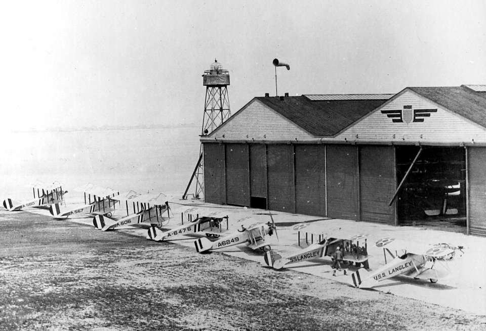 TS-1 VE-9 and 39B biplanes at NAS Norfolk 1924