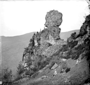 Trutat, Eugene - Bibliotheque de Toulouse - Vallee du Saurat, rocher de Carlong (Ariege) (pd)