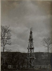 Träger für eine Dratseilbahn bei Doroschoutz. (BildID 15451426)