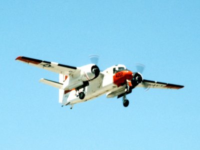 TS-2A Tracker of VT-28 approaching NAS Alameda in 1978