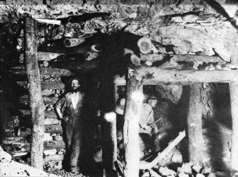 Tsumeb Bergwerk Stempel Tambuttiholz