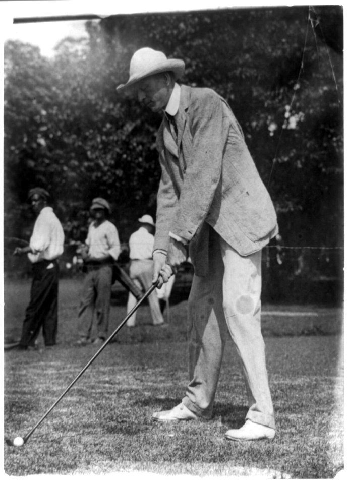Tuckerman swinging at golf ball, Washington, D.C., area LCCN89708774