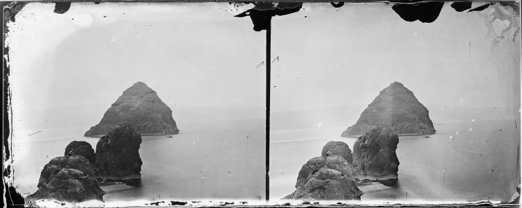 Tufa Domes and Pyramid, Pyramid Lake, Nevada - NARA - 519670