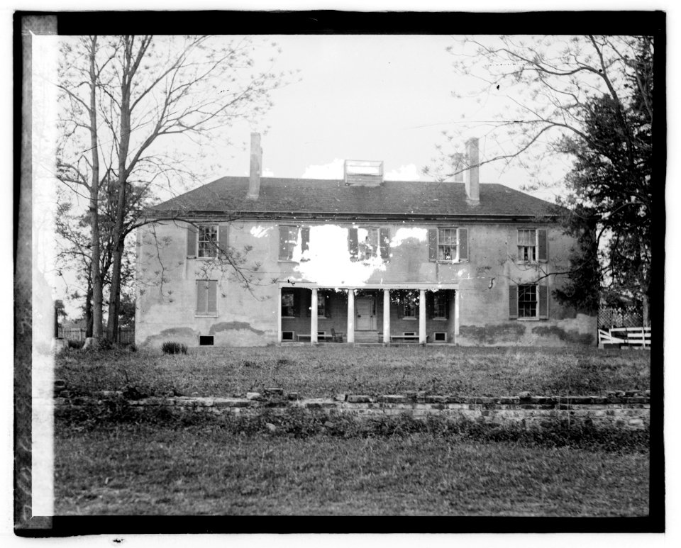 Tudor Mansion, Leonardtown Tour LCCN2016827911