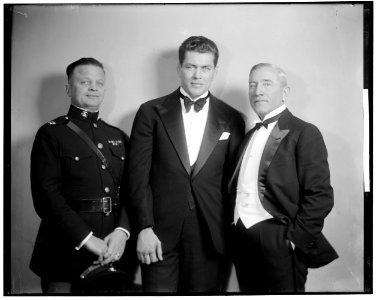 TUNNEY, GENE LCCN2016862533