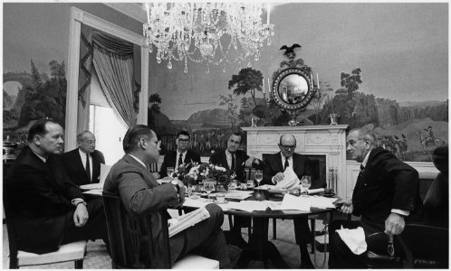 Tuesday Luncheon - NARA - 192573