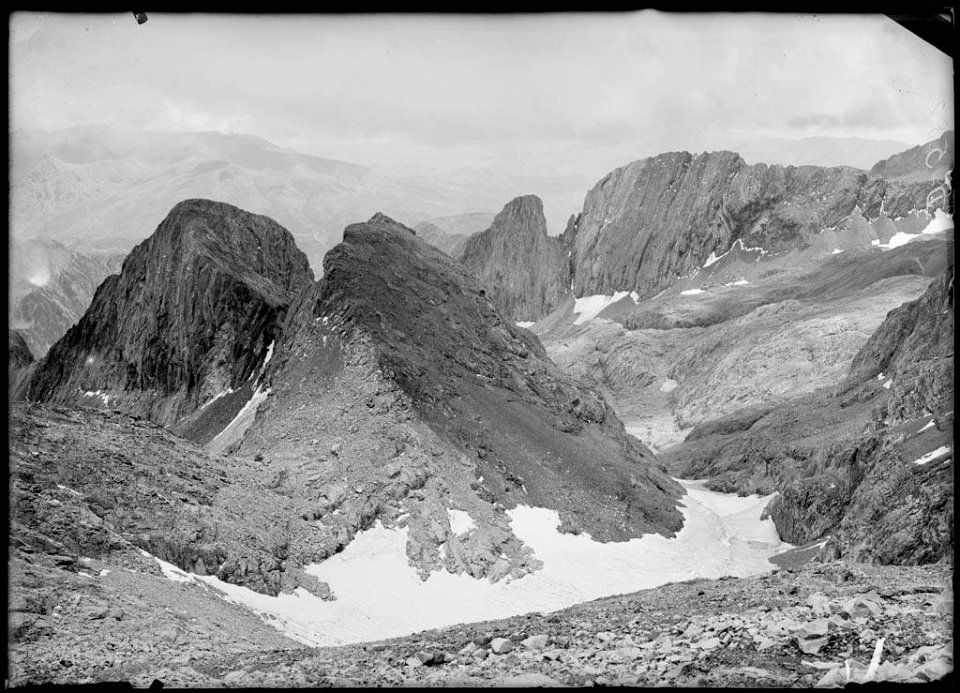 Tuques Alta i Baixa des de l'ascens al Posets