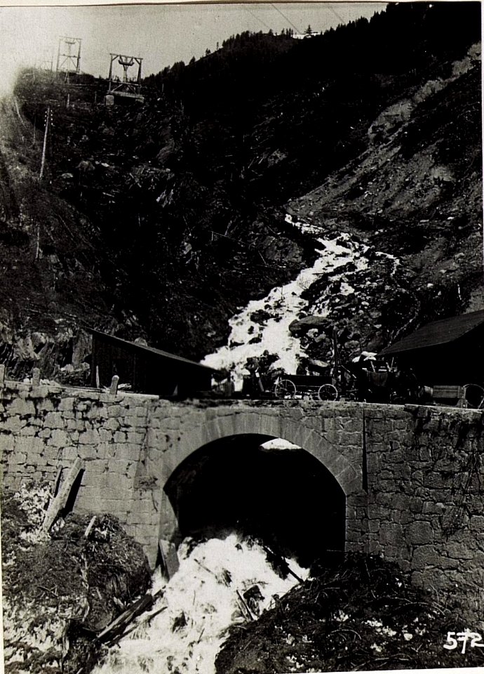 Tunnel an der Tonalestraße. (BildID 15580876)