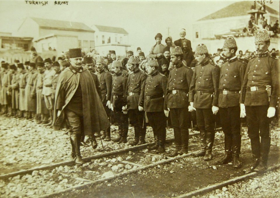 Turkish soldiers in Egypt, April 1915, WWI (22228536690)
