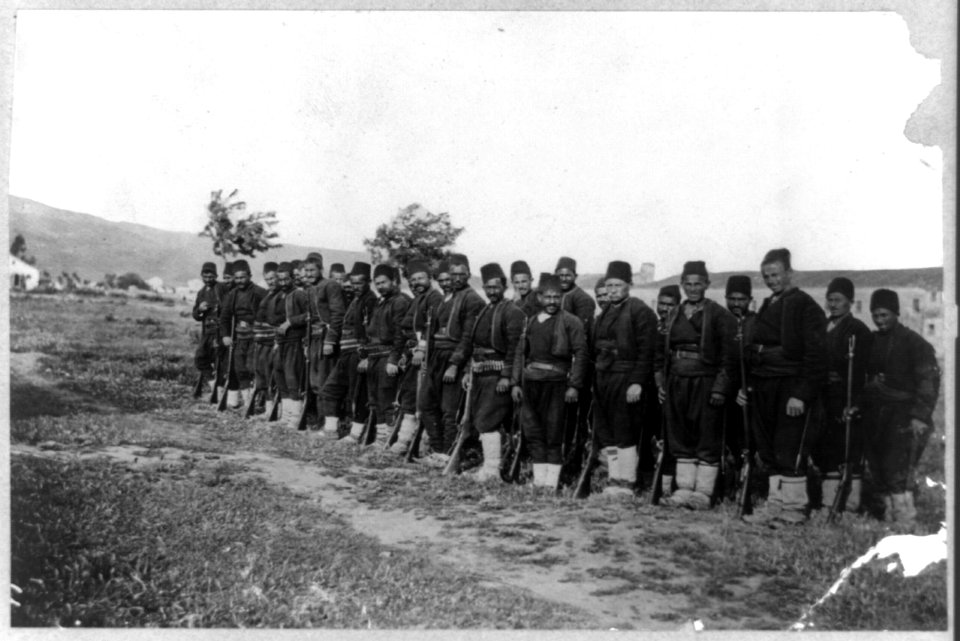 Turkish soldiers. Army of Salonica LCCN92519573