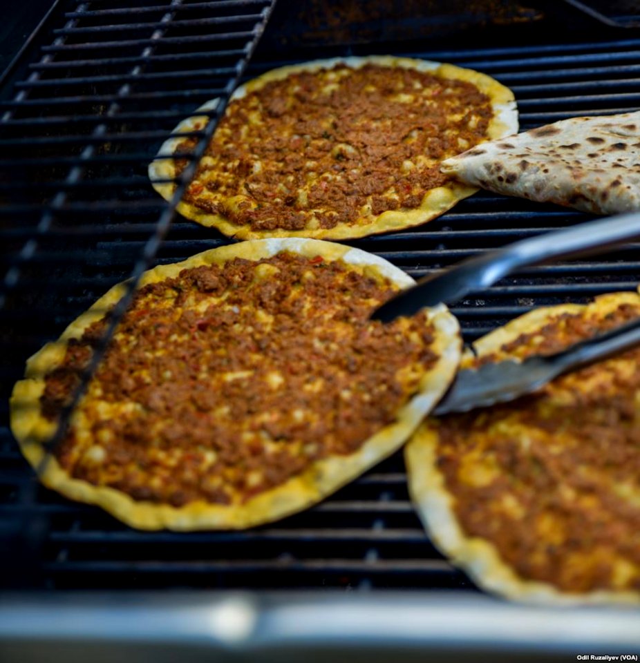 Turkish Lahmacun