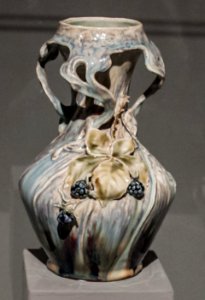 Turn-Teplitz - Vase with elm-leef blackberry photo