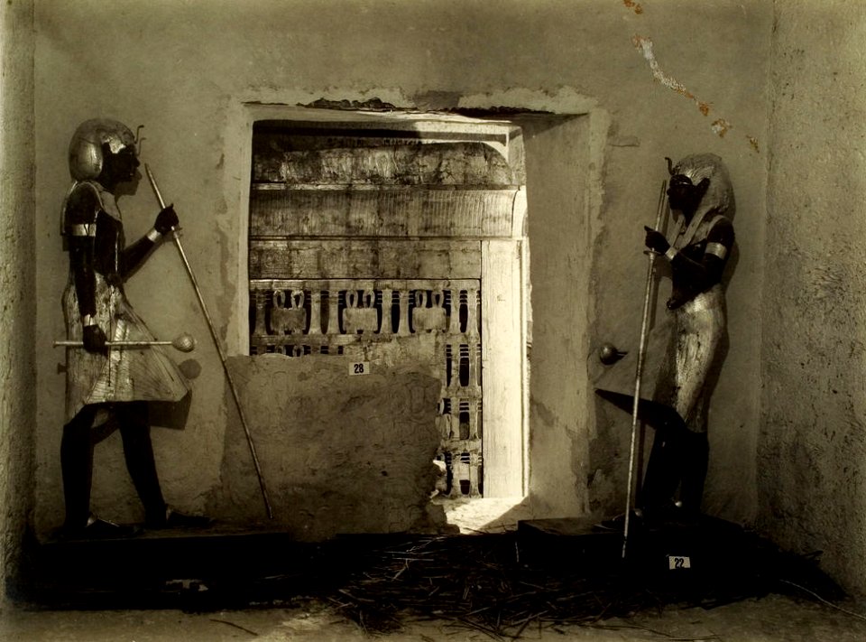 Tutankhamun tomb photographs 4 293