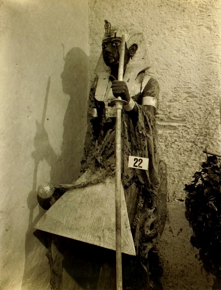 Tutankhamun tomb photographs 4 320