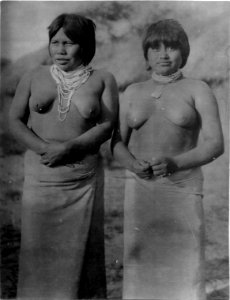 Två kvinnor. Gran Chaco. Bolivia - SMVK - 004781