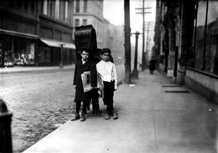 Two 7 year old newsies, profane and smart, selling Sunday. Nashville, Tenn. - NARA - 523340, edit photo