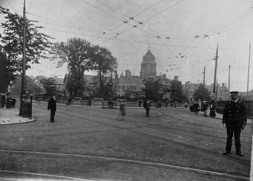 Two views of Cardiff (ii) (4641264a)