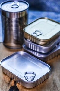 Wooden canned container