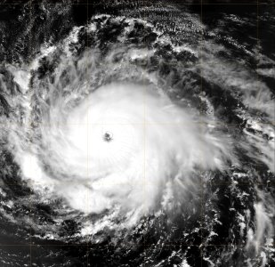 TyphoonYagi-NRL20-9-06-modiszoom250m