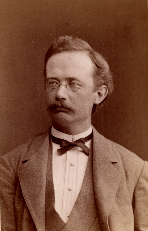 Tycho Tullberg mellan 1880 och 1890 Henri Osti