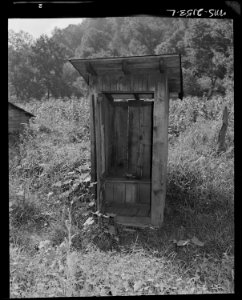 Typical privy. Fox Ridge Mining Company, Inc., Hanby Mine, Arjay, Bell County, Kentucky - NARA - 541142
