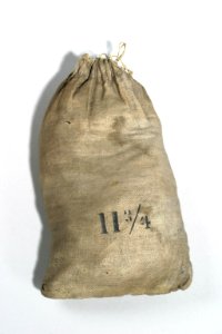 Tygpåse med förladdningar - Livrustkammaren - 31090