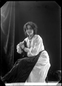 Tyra Zanderholm in Socorros inackorderingar at Dramatiska teatern 1904 - SMV - NZ002