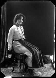 Tyra Zanderholm as Petra in Socorros inackorderingar at Dramaten 1904 - SMV - GZ001