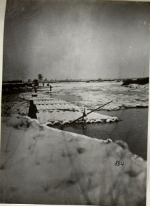Tätigleiten von Soldaten der wahrscheinlich 4. k.u.k. Armee an einem Fluss (BildID 15682497)