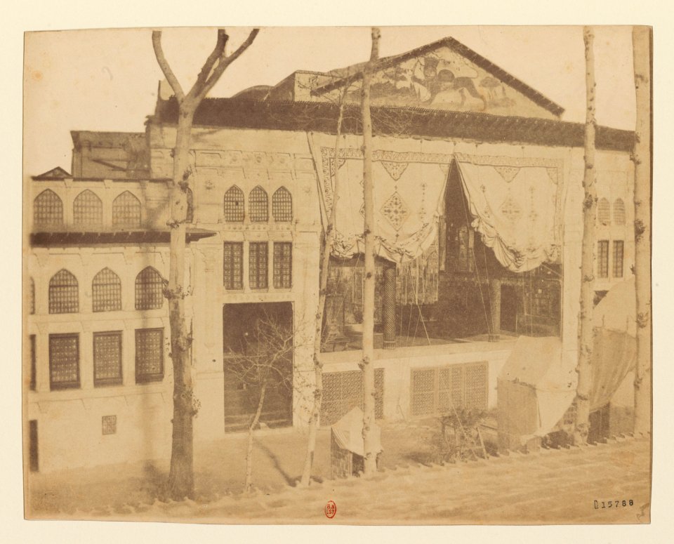 Téhéran. Palais Otak e-Gulistan. La Chambre de cristal