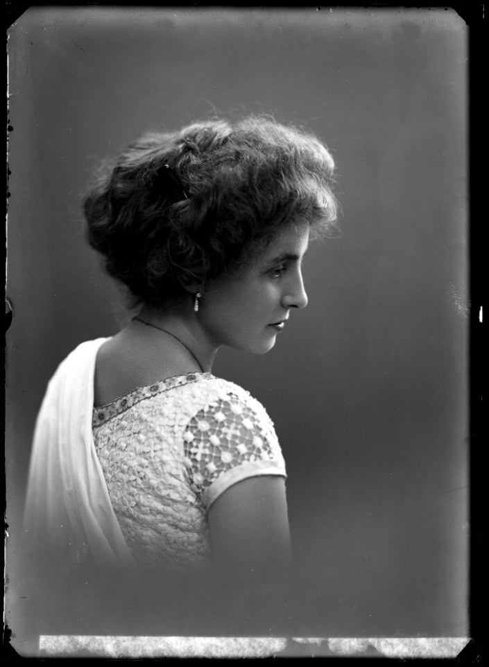 Tyra Zanderholm, actor, portrait 1910 - SMV - GZ015