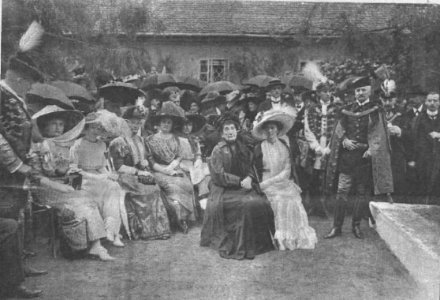 Törökbecse Leiningen szobor avatás a vértanú családja 1911-39