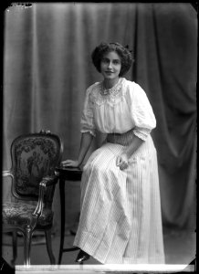Tyra Zanderholm as Jeannine in Hennes syster at Dramaten 1908 - SMV - GZ006