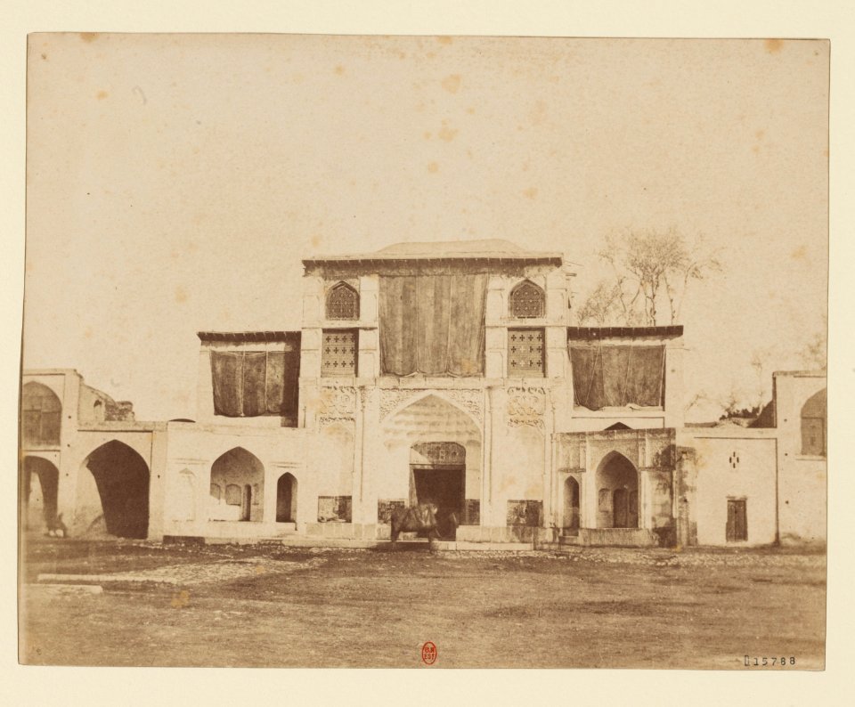Téhéran la porte, entrée du Palais vers le Meydan
