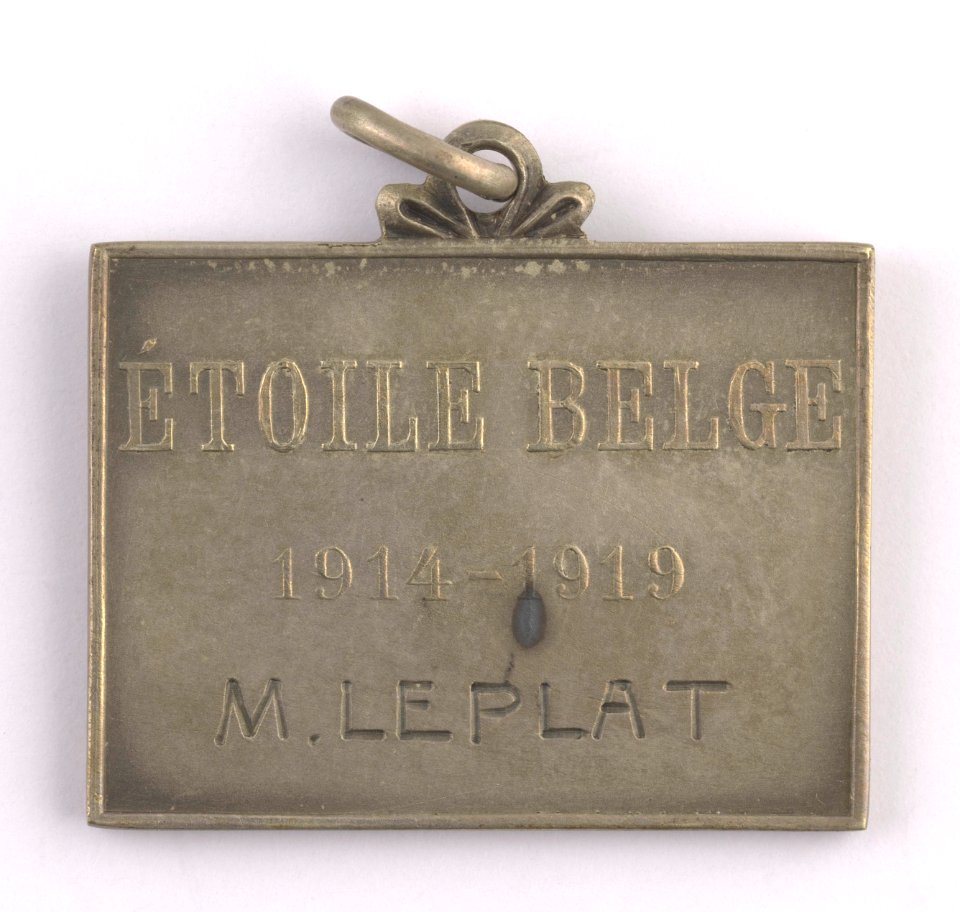 Témoignage de Gratitude Etoile Belge 1914-1919, plaquette by Jacques Marin (1877-1950), Belgium, 1919, Coins and Medals Department of the Royal Library of Belgium, 2Lef87-26 (verso)