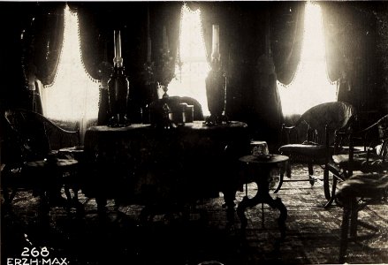 Türkischer Salon in Tirana. (BildID 15571701)